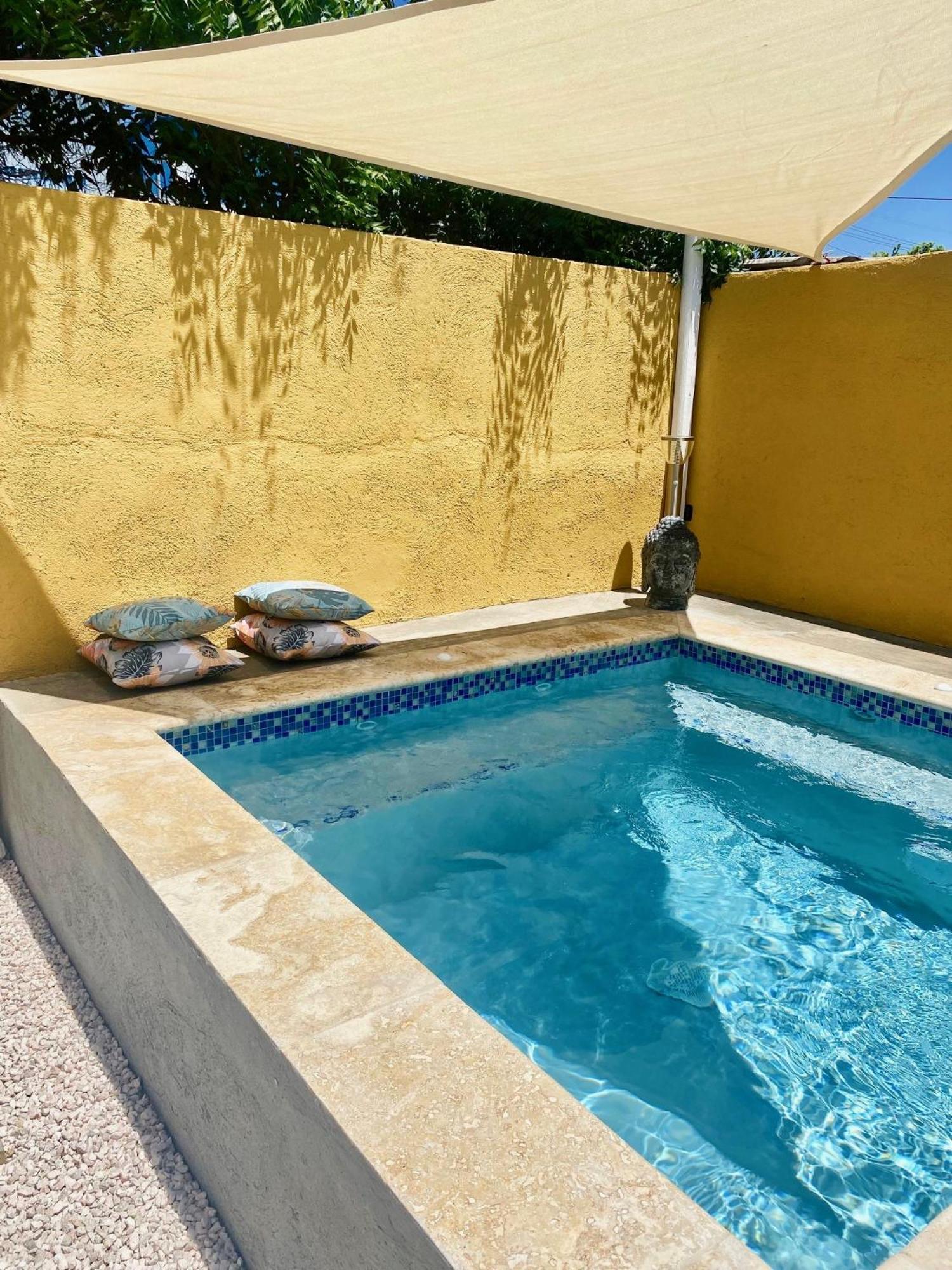 Historic Building The Palm Backyard Studio-Apartment Willemstad, Curacao Feel Home Away From Home Exterior foto